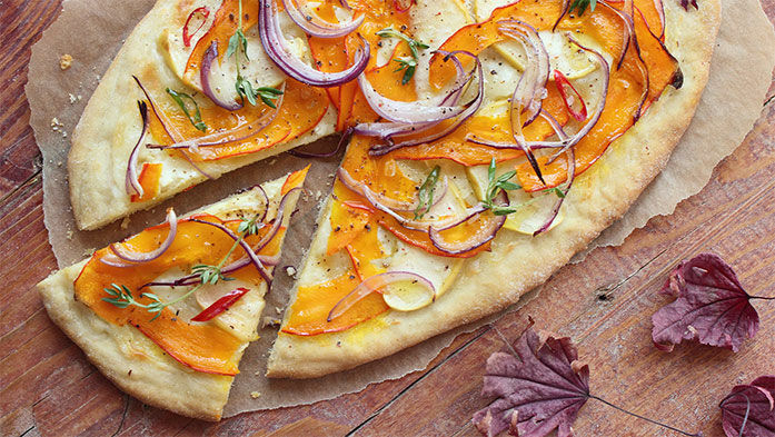 Herbstpizza mit Kürbis