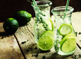 Zitrone, Limette & Thymian Limonade